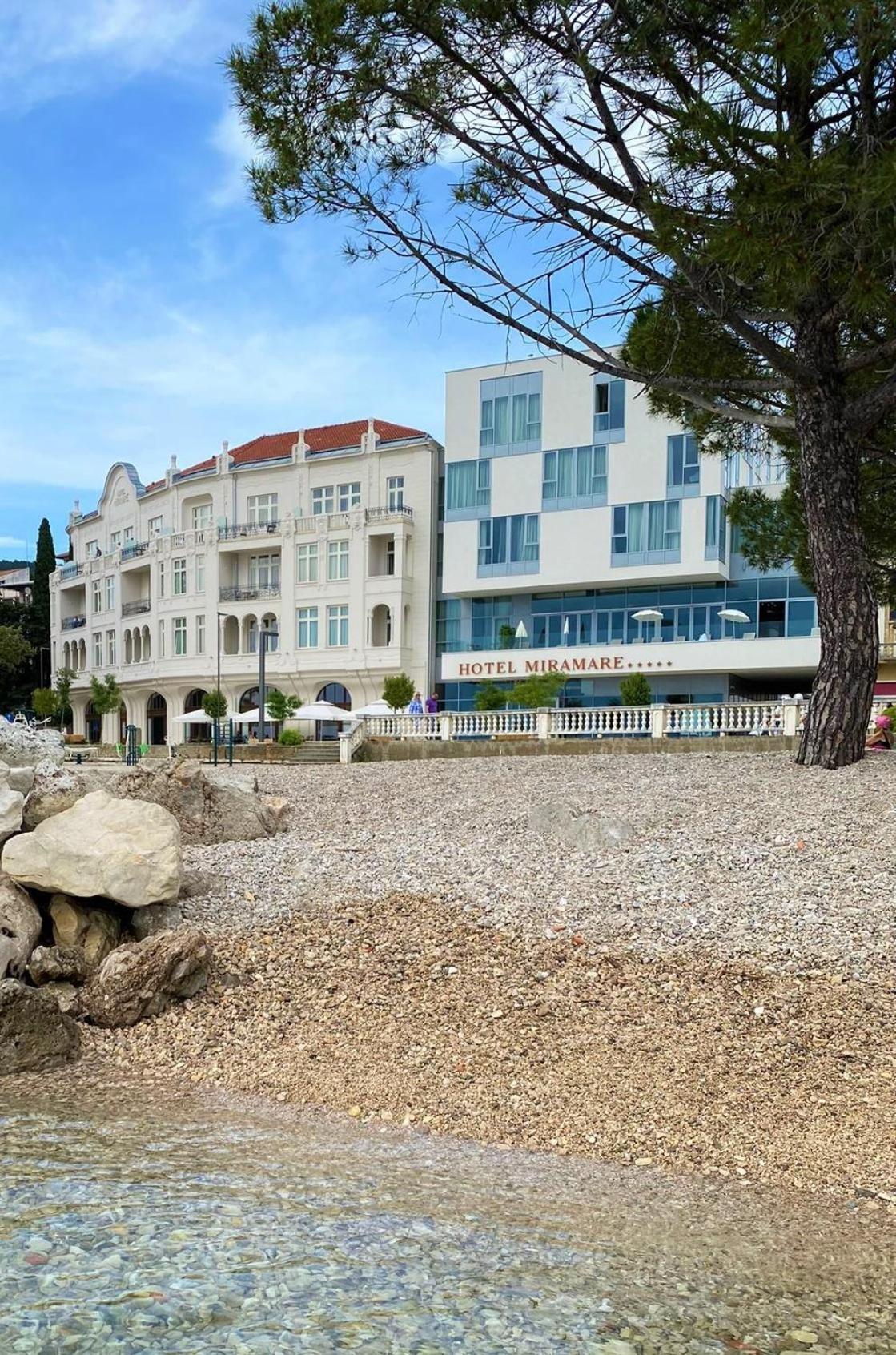 Grand Hotel Miramare Crikvenica Buitenkant foto